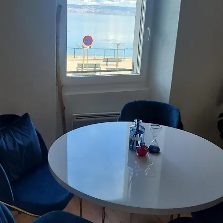 Les Rives Du Leman