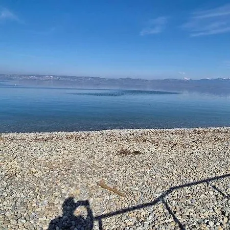 Les Rives Du Leman